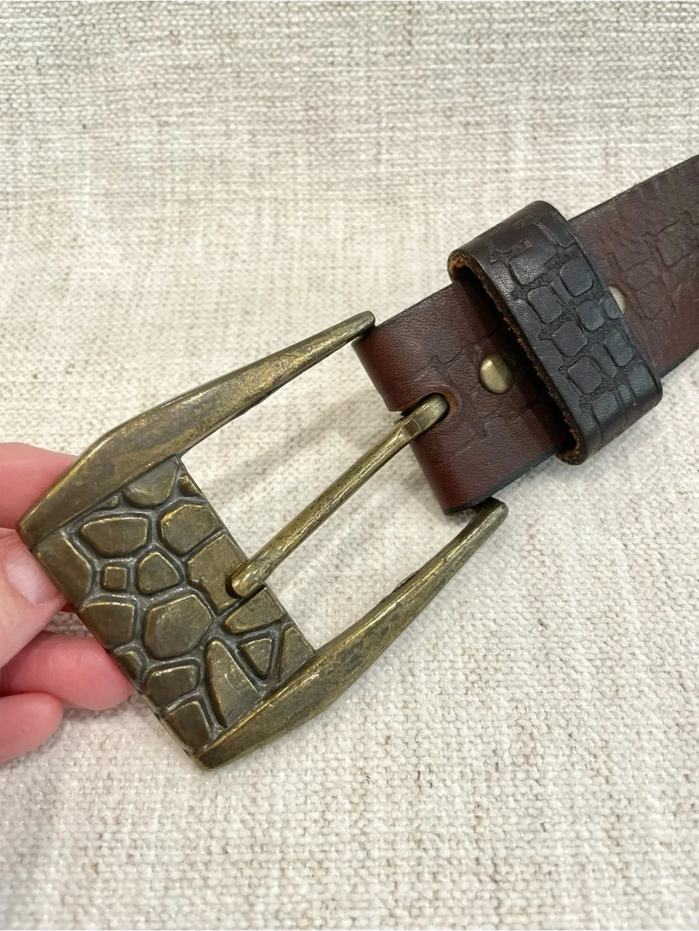 Vintage SHAG Men’s Brown Shrunken Leather Belt Sz 36 Alligator Embossed Western